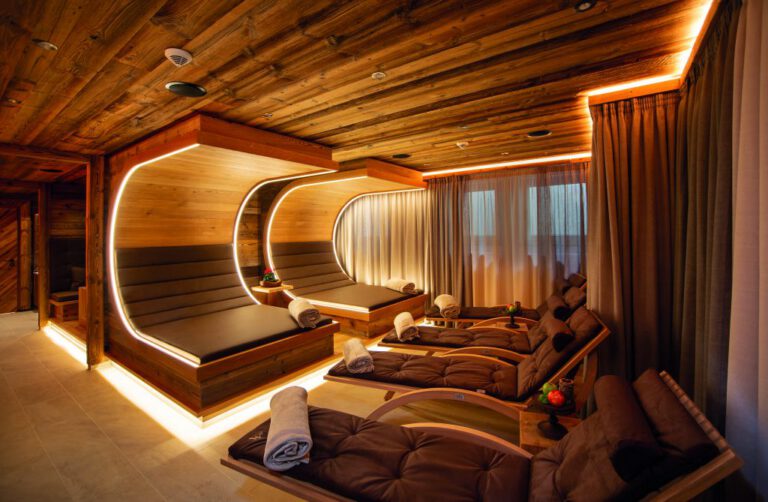 Ruhebereich in der Sauna des Hotels